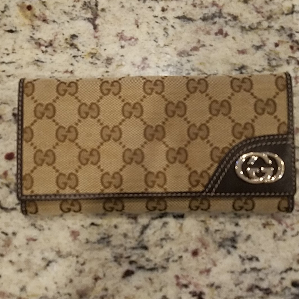 Gucci wallet